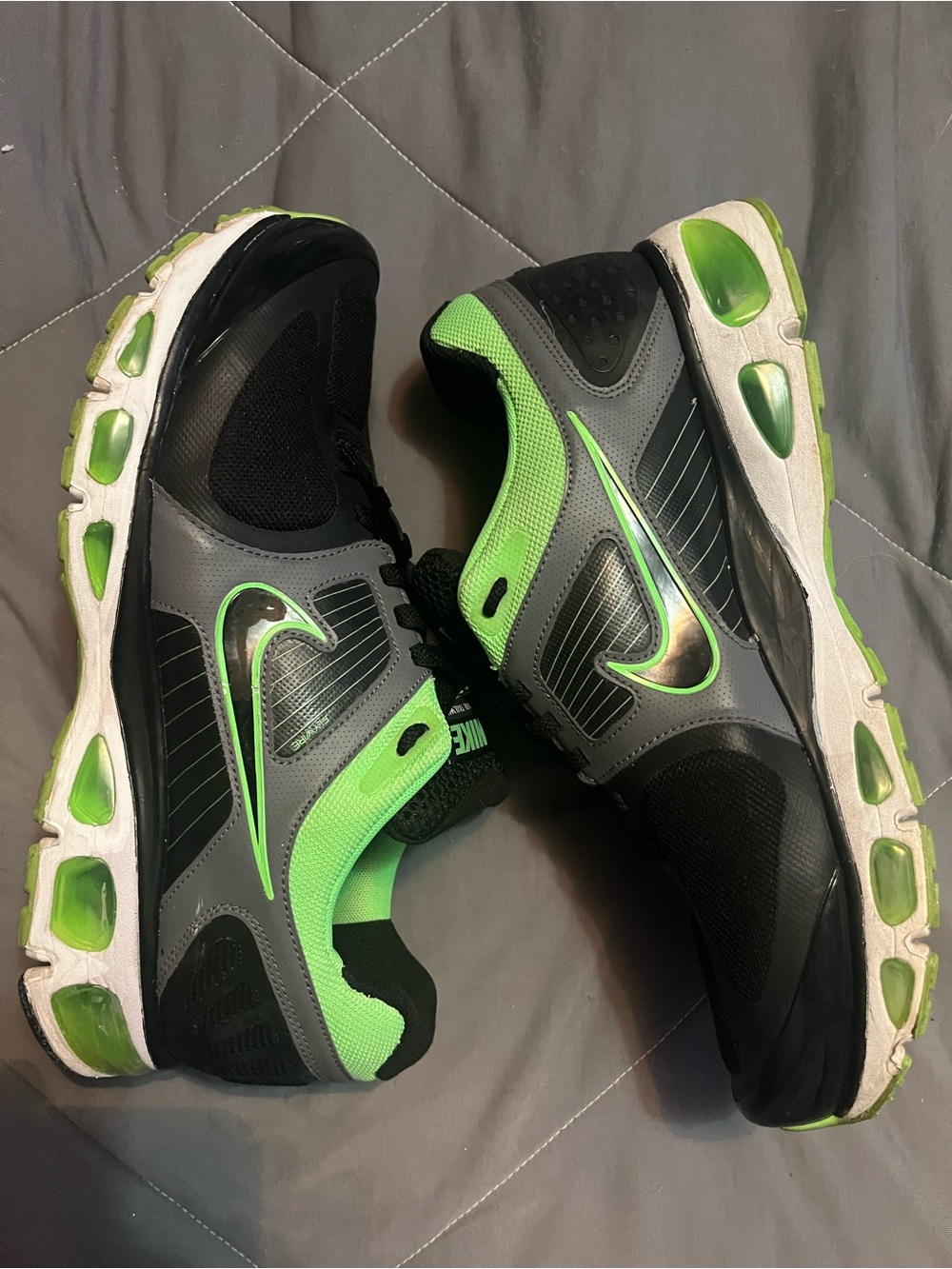 Nike Air Max Tailwind 3 Size 11 Men’s Black & Neon Green Athletic Sneakers